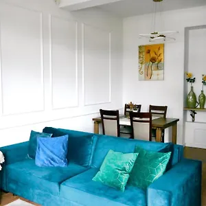 https://goldengreen-apartment.krakowhotelspoland.com